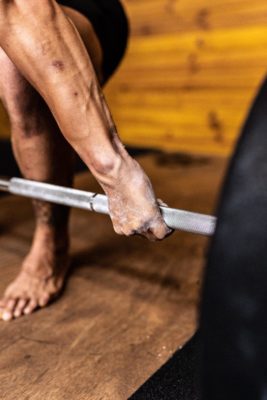 close up mains snatch